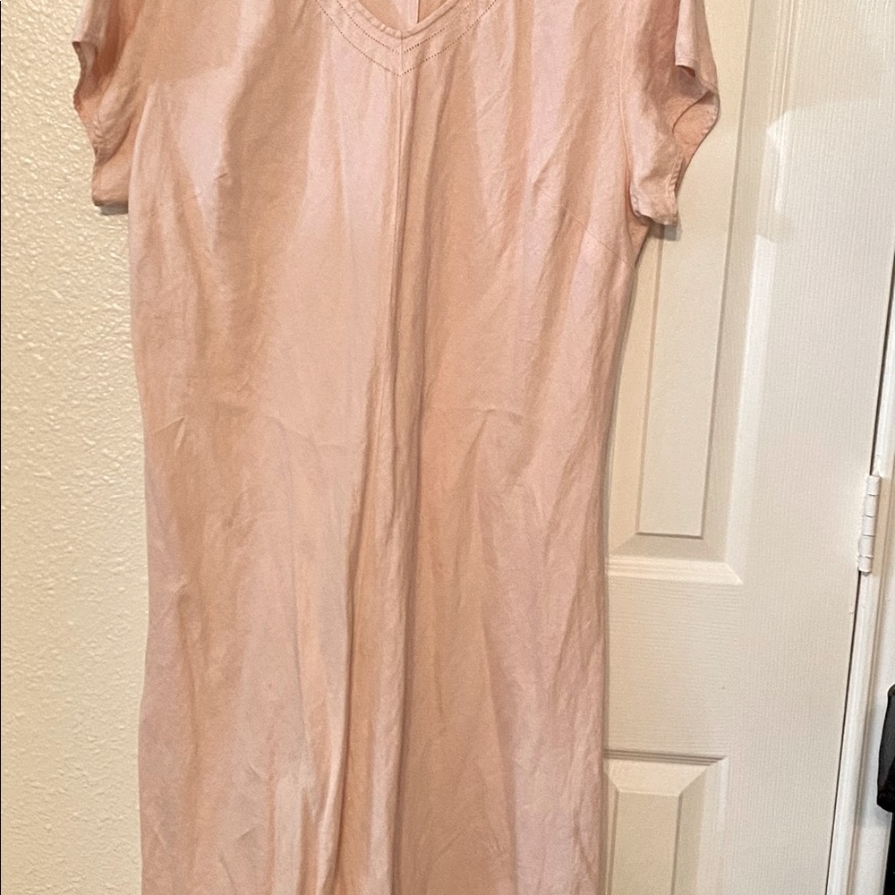 Lovely 100% linen pale Pink dress by J Jill.